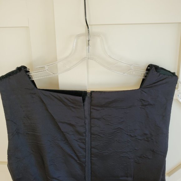 Black velvet long dress, square neck, sleeveless, handmade. approx. size 6. - Picture 7 of 11